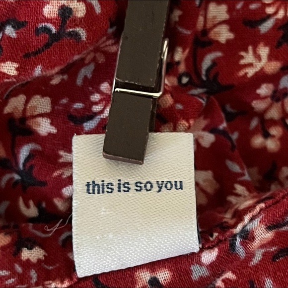 Old Navy Burgundy Floral Cotton/Rayon Button-Down Shirt with Gathered Sleeves - Picture 7 of 9